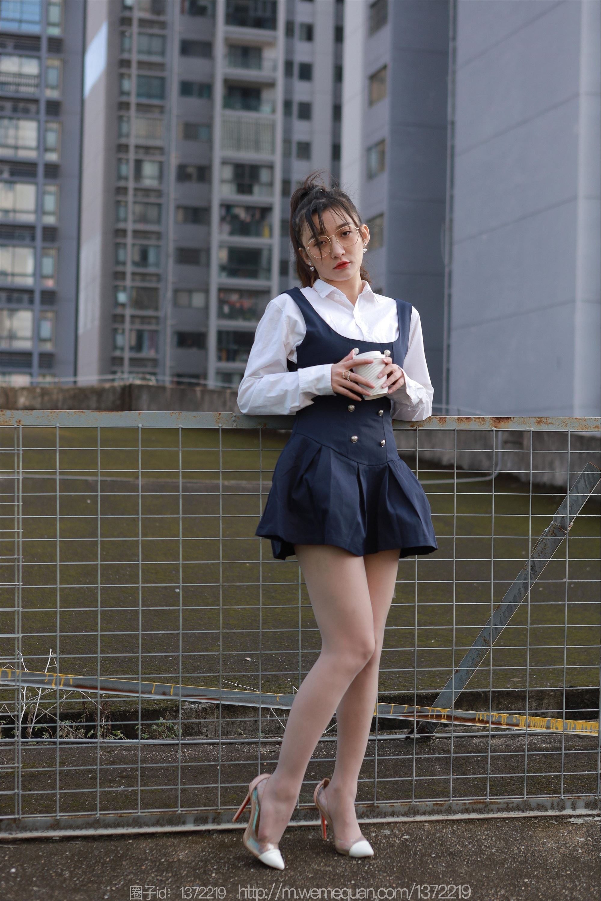 IESS异思趣向  2022.12.13 丝享家 1297 秋秋《楼梯偶遇婉萍》